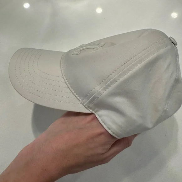 COPY - TRIOMPHE COTTON BASEBALL CAP in Crème (ECRU) size  display picture 2